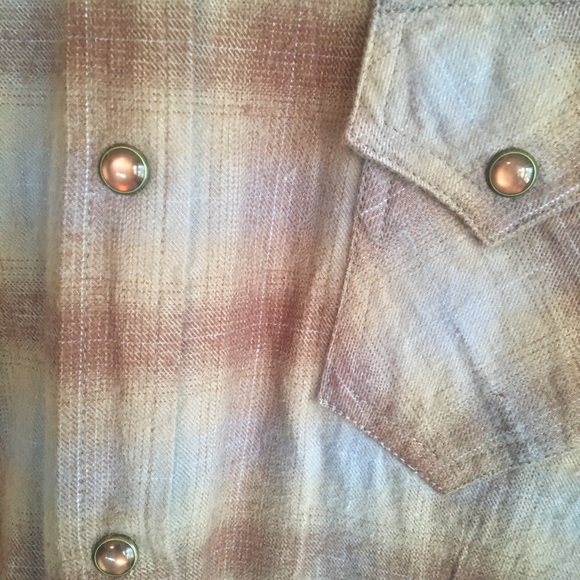 Stetson The perfect flannel you’ve been pining for - Picture 3 of 7